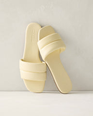 QUILTED LEATHER SLIDES