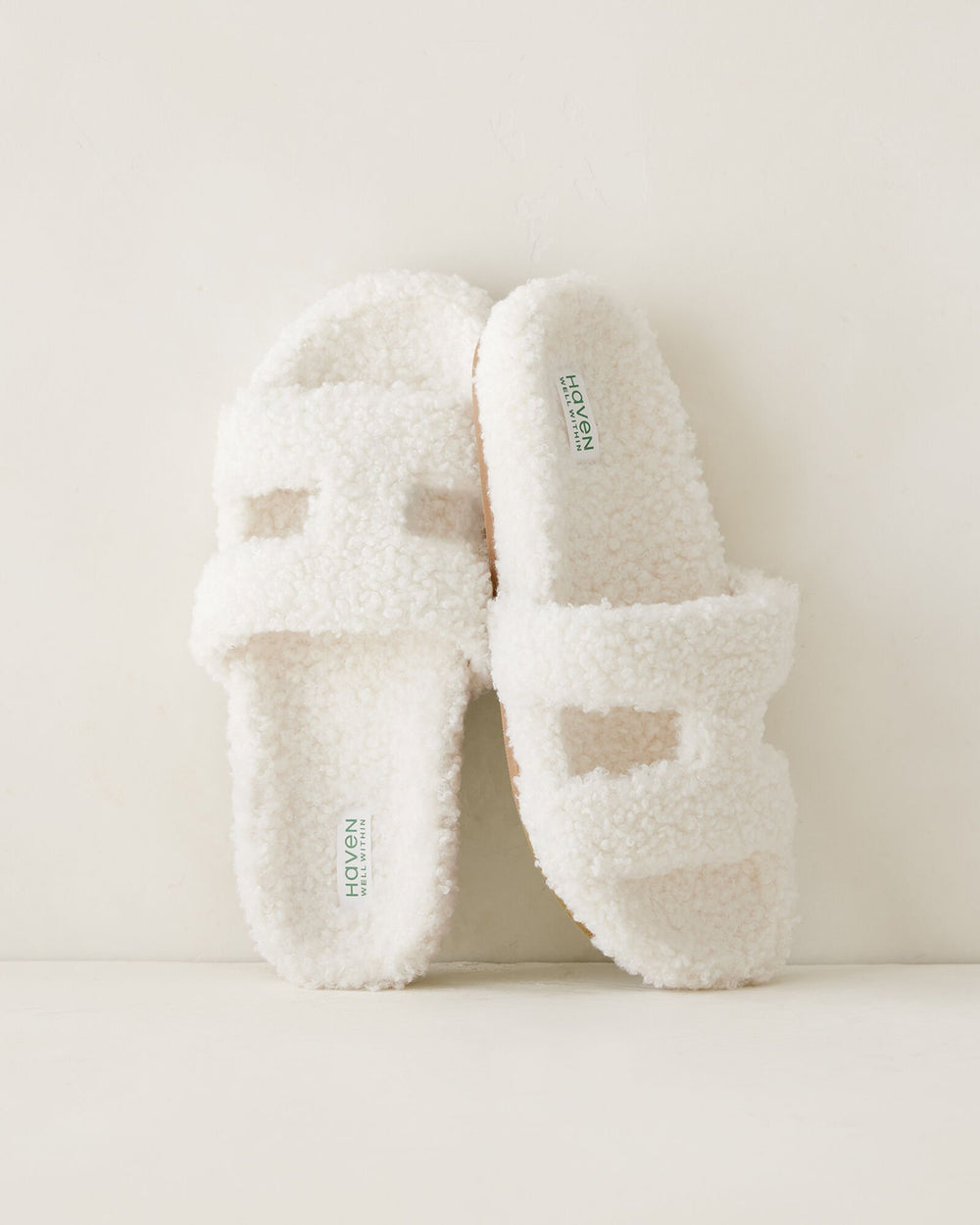 CURLY SHERPA CUTOUT SLIDES