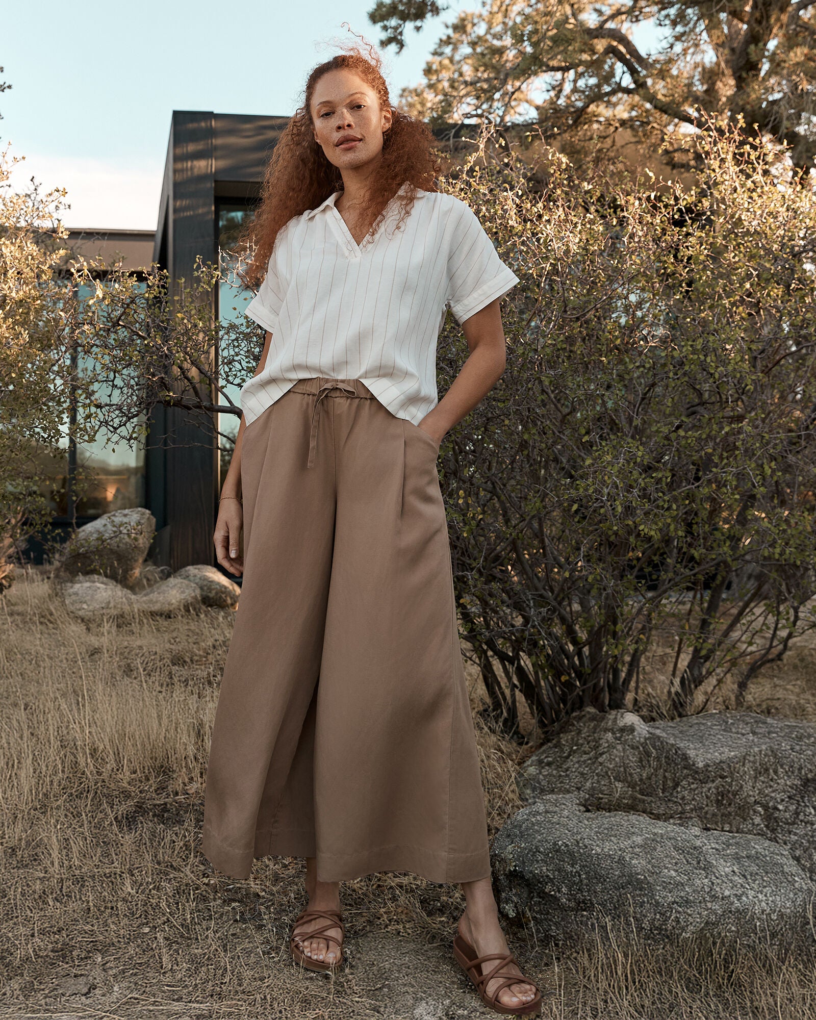 LEATHER STRAPPY SLIDES