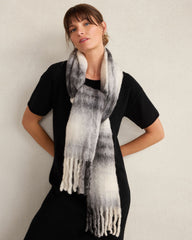 OVERSIZED PLAID SCARF